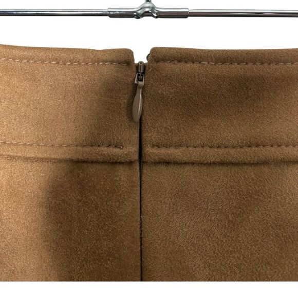 LOFT Faux Suede Patch Pocket Mini Skirt SIZE 2 tan - Picture 4 of 7
